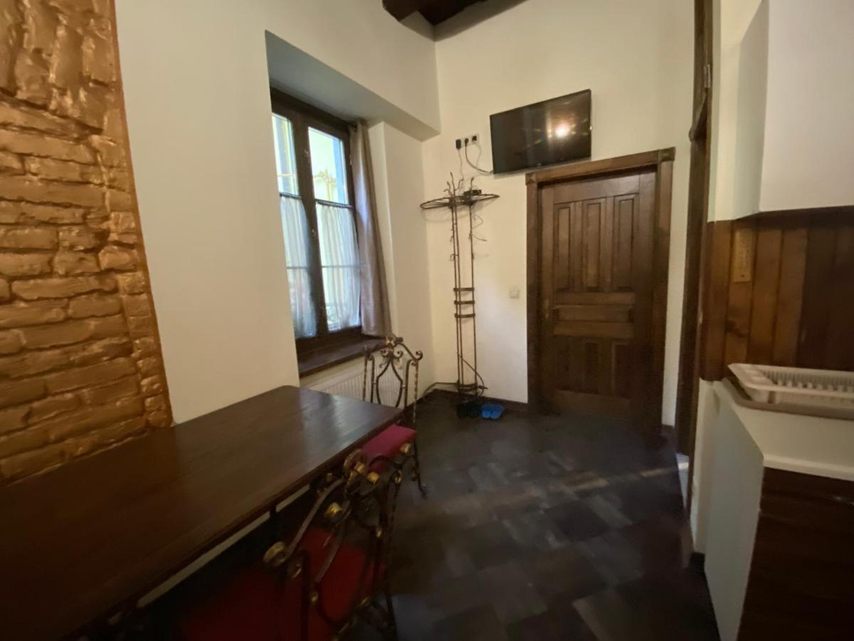 Квартира В Центрі На Вулиці Лесі Українка 19 Lviv Extérieur photo