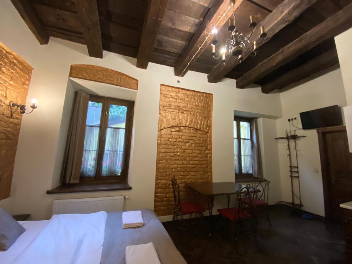 Квартира В Центрі На Вулиці Лесі Українка 19 Lviv Extérieur photo